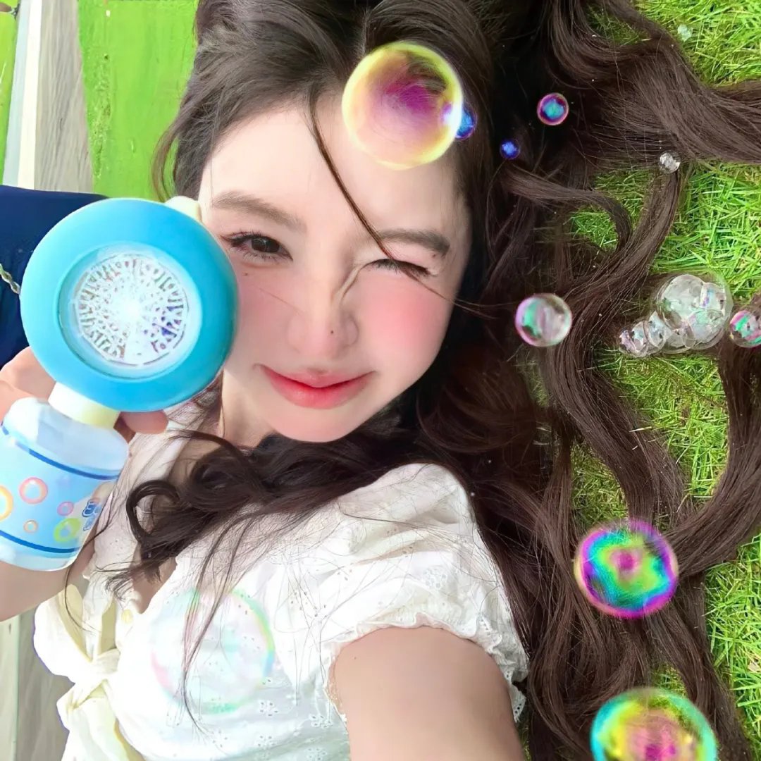 无情何必怨相逢